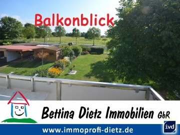 **VERMIETET**DIETZ: Lichtdurchflutete 3-4 Zimmer-Wohnung mit Garage, Balkon, Einbauküche und Garten! Feldrandlage, 64859 Eppertshausen, Etagenwohnung