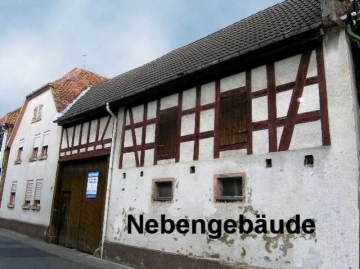 Begehrte Hofreite in Schaafheim, mit vielen Nebengebäuden
und einer riesigen Scheune., 64850 Schaafheim, Einfamilienhaus