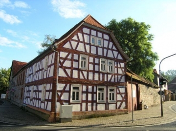 Reserviert. Hofreite mit riesigem Innenhof und Nebengebäuden, 64823 Groß-Umstadt, Bauernhaus