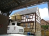 **Verkauft**  Fachwerkhaus mit Scheune und Nebengebäude - Ansicht aus der Scheune