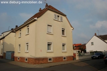 **Verkauft**  1-2  Familienhaus mit Garage u. Garten im Herzen von Dieburg, 64807 Dieburg, Einfamilienhaus