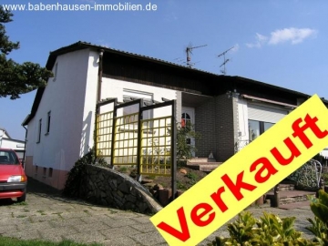 *Verkauft*  Doppelhaushälfte mit Nebengebäuden und Garten., 64832 Babenhausen, Einfamilienhaus