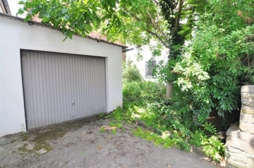 **VERKAUFT**   Einfamilienhaus für Sparfüchse mit Hof, Garten und Garage!, 64832 Babenhausen, Einfamilienhaus