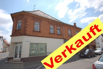 **VERKAUFT**  Wohn u. Geschäftshaus mit Laden und Lagerräumen – in zentraler Lage von Schaafheim., 64850 Schaafheim, Haus