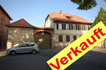 **VERKAUFT**DIETZ: Hofreitenjuwel mitten in Groß-Umstadt mit 926 m²  Grundstück., 64823 Groß-Umstadt, Bauernhaus