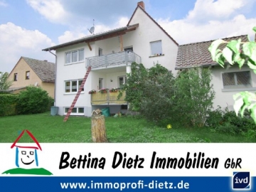 **VERKAUFT**DIETZ: Modernisiertes Zweifamilienhaus mit SÜD-Garten, Terrasse, Balkon + 2 Garagen – Feldrandnähe, 64853 Otzberg, Zweifamilienhaus