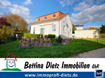 **VERKAUFT**DIETZ: Einziehen und Wohnen! Gepflegtes modernes freistehendes Einfamilienhaus mit Garage, Garten, Terrasse, Keller, EBK uvm., 64823 Groß-Umstadt, Einfamilienhaus