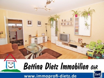 **VERKAUFT**DIETZ: TOP 4 Zimmerwohn. – Garage – Tageslichtbad mit Wanne Gäste-WC – Südloggia – Moderne EBK inkl., 64832 Babenhausen, Etagenwohnung