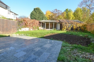 **VERKAUFT**DIETZ: Doppelhaushälfte mit Garten, Terrasse, Freisitz, Doppel-Parker in Florstadt, 61197 Florstadt, Doppelhaushälfte