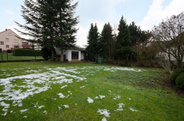 **VERKAUFT**DIETZ: Einfamilienhaus mit großzügigem Gartengrundstück in Klein-Umstadt, 64823 Groß-Umstadt, Einfamilienhaus