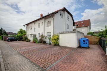 **VERKAUFT**DIETZ: TOP geschnittene 3 Zi. Wohnung mit West-Balkon, Markise, EBK, FB-Heizung, G-WC uvm!, 64850 Schaafheim, Etagenwohnung